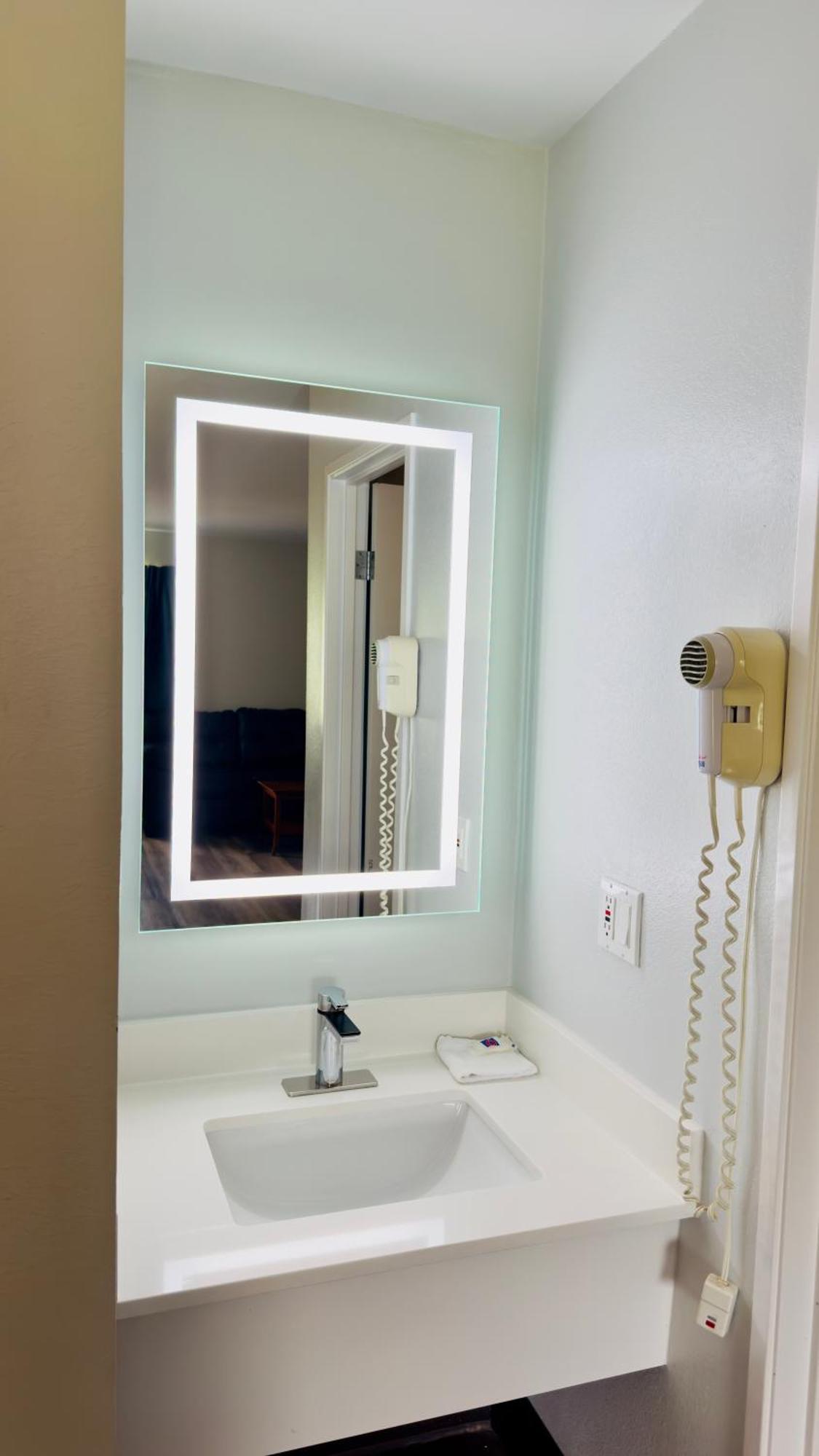 Motel 6 Mcgraw, Ny - Cortland المظهر الخارجي الصورة