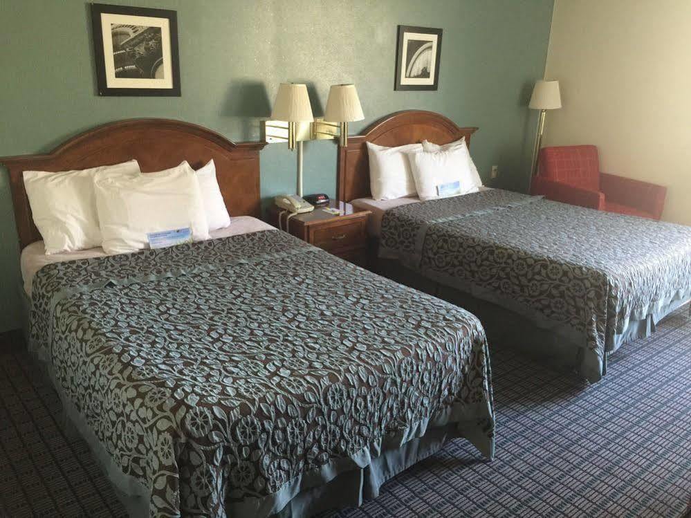 Motel 6 Mcgraw, Ny - Cortland المظهر الخارجي الصورة